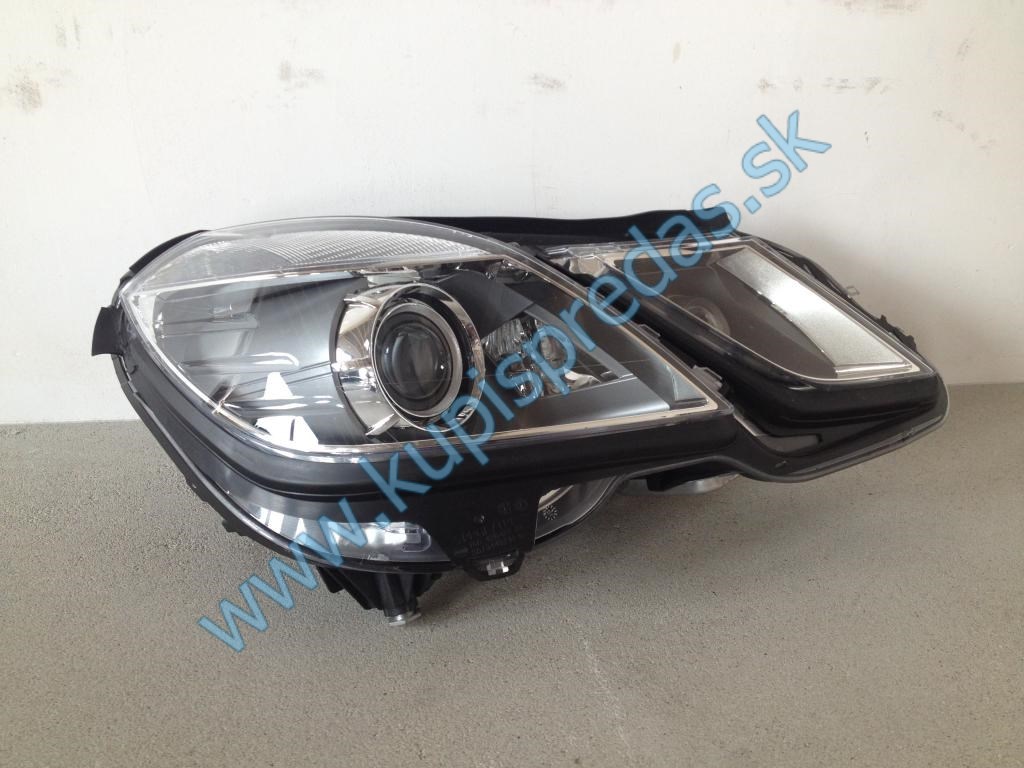 Predné Xenon svetlo pravé MERCEDES E W212 6.3 AMG